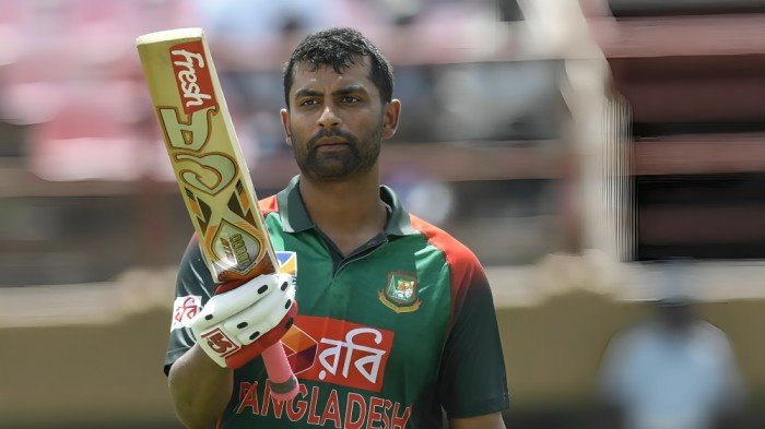 কমবয়সি খেলোয়াড় যারা ODIতে সেঞ্চুরি করেছেন